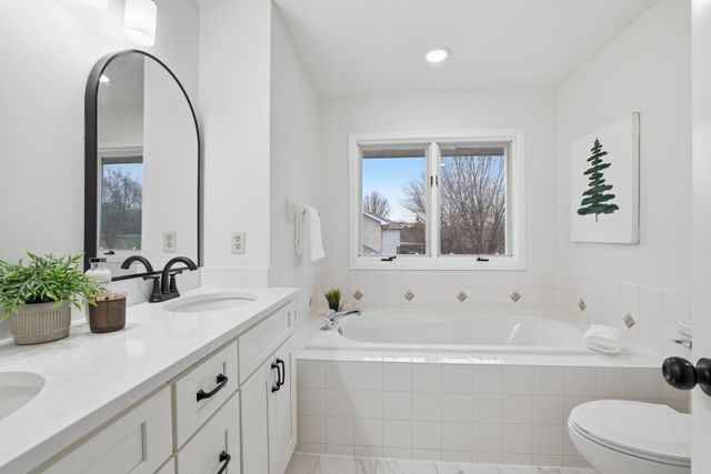 117 117th Avenue NW, Coon Rapids, MN 55448