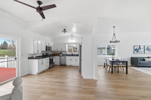 117 117th Avenue NW, Coon Rapids, MN 55448