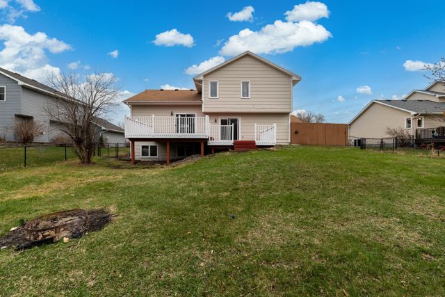 117 117th Avenue NW, Coon Rapids, MN 55448