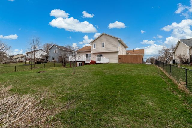 117 117th Avenue NW, Coon Rapids, MN 55448