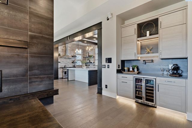 946 Heidel Ct, Richland, WA 99352