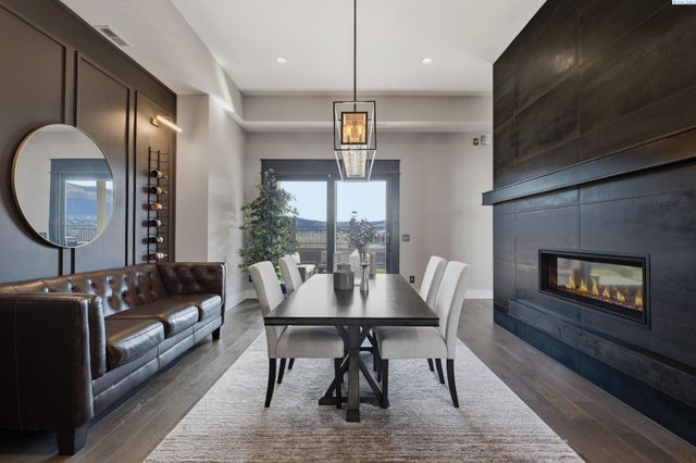 946 Heidel Ct, Richland, WA 99352