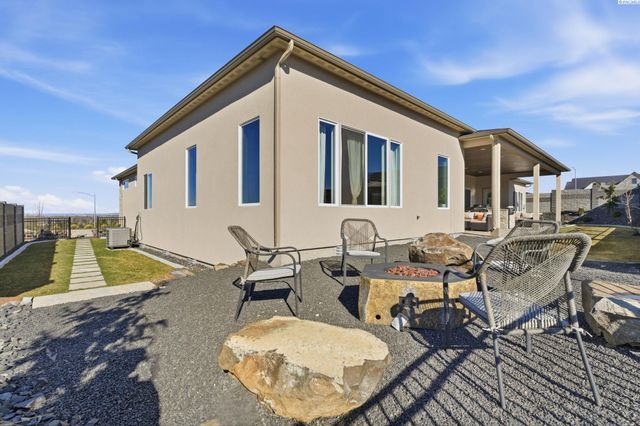 946 Heidel Ct, Richland, WA 99352