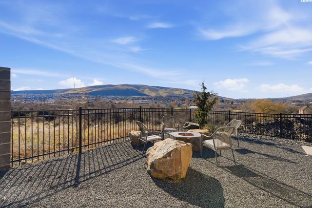 946 Heidel Ct, Richland, WA 99352