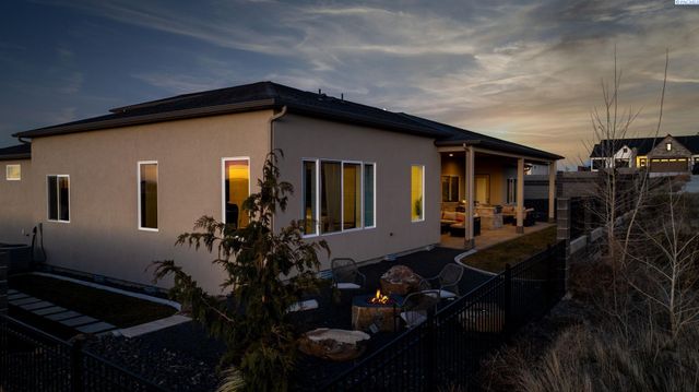 946 Heidel Ct, Richland, WA 99352