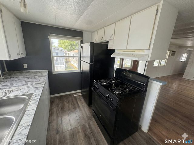 2 Montauk Road, East Hartford, CT 06118