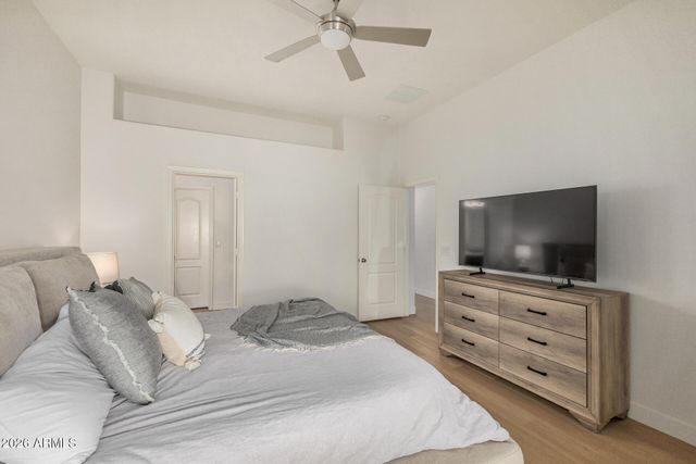 2725 E MINE CREEK Road 1101, Phoenix, AZ 85024