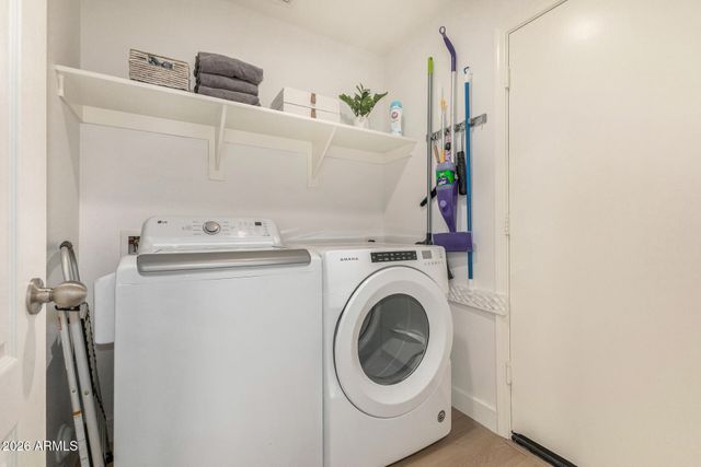 2725 E MINE CREEK Road 1101, Phoenix, AZ 85024