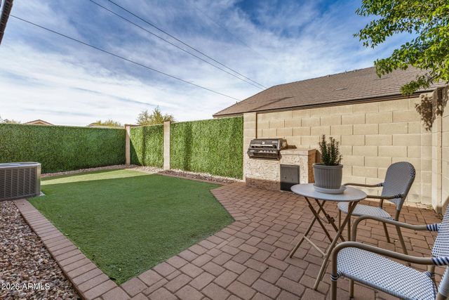 2725 E MINE CREEK Road 1101, Phoenix, AZ 85024