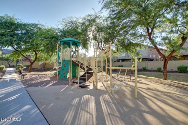 2725 E MINE CREEK Road 1101, Phoenix, AZ 85024