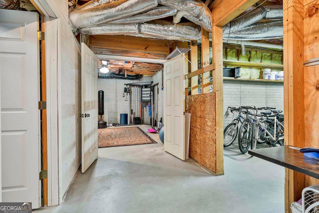 125 GLADYS Lane, Fayetteville, GA 30215