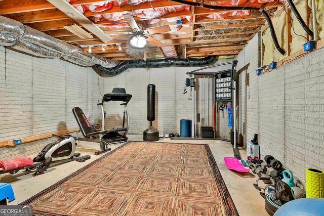 125 GLADYS Lane, Fayetteville, GA 30215