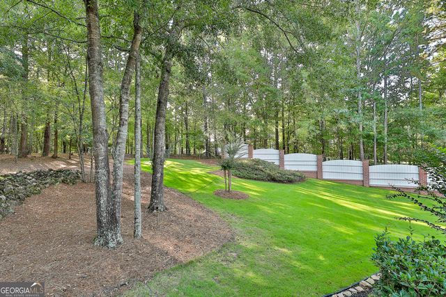 125 GLADYS Lane, Fayetteville, GA 30215