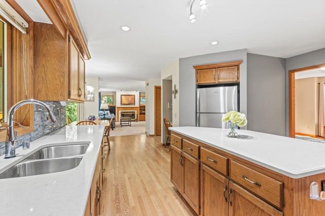 7126 New Washburn Way, Madison, WI 53719