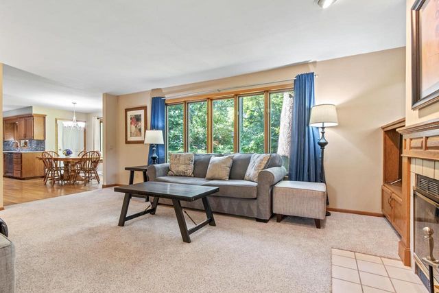 7126 New Washburn Way, Madison, WI 53719