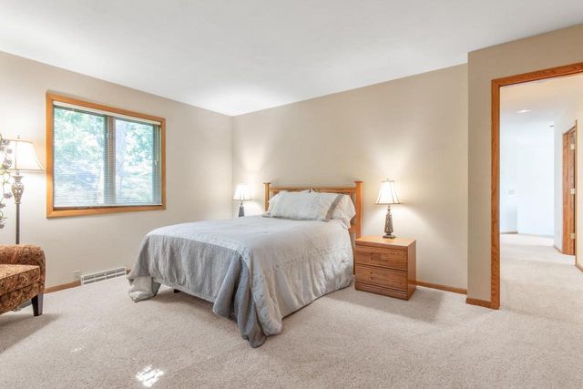 7126 New Washburn Way, Madison, WI 53719
