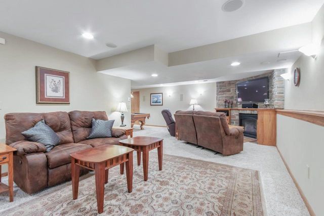 7126 New Washburn Way, Madison, WI 53719