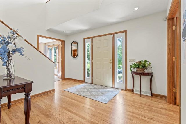 7126 New Washburn Way, Madison, WI 53719