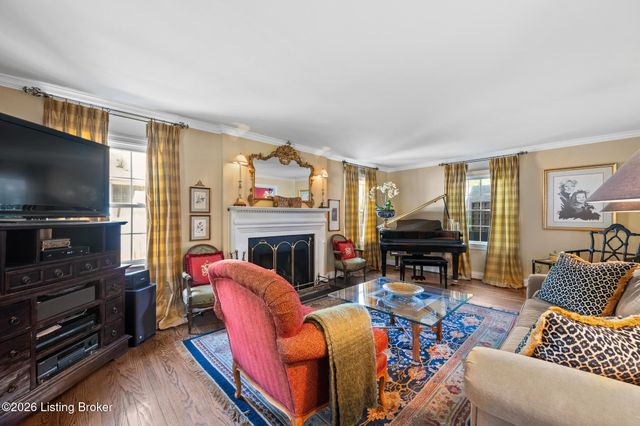 123 Gibson Rd, Louisville, KY 40207