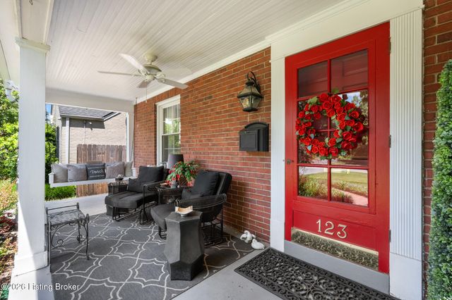 123 Gibson Rd, Louisville, KY 40207