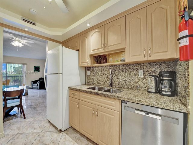 201 178th Dr 439, Sunny Isles Beach, FL 33160