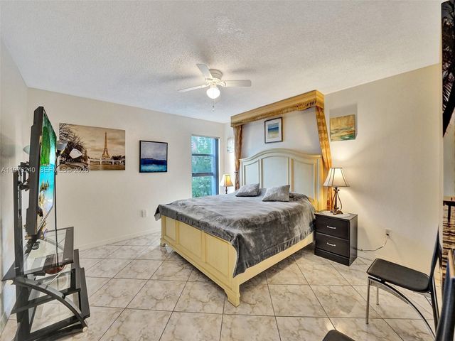 201 178th Dr 439, Sunny Isles Beach, FL 33160