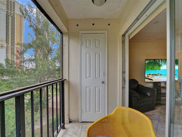201 178th Dr 439, Sunny Isles Beach, FL 33160