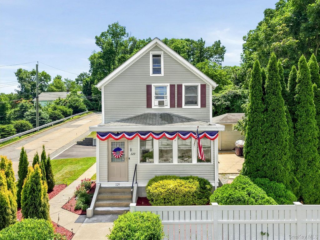 229 Tate Avenue, Buchanan, NY 10511