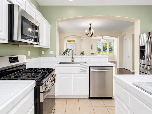 3111 Two Rivers Dr, Sacramento, CA 95833