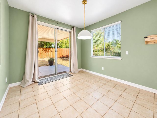 3111 Two Rivers Dr, Sacramento, CA 95833