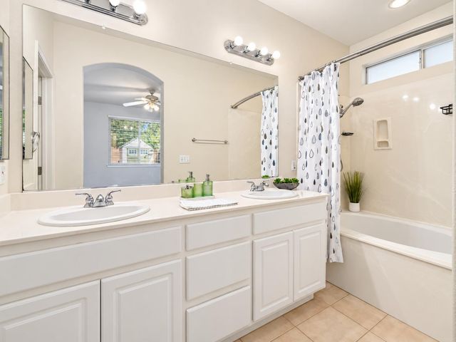 3111 Two Rivers Dr, Sacramento, CA 95833