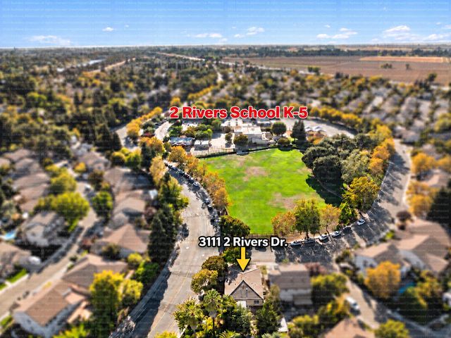 3111 Two Rivers Dr, Sacramento, CA 95833