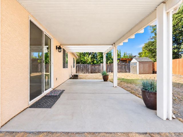 3111 Two Rivers Dr, Sacramento, CA 95833