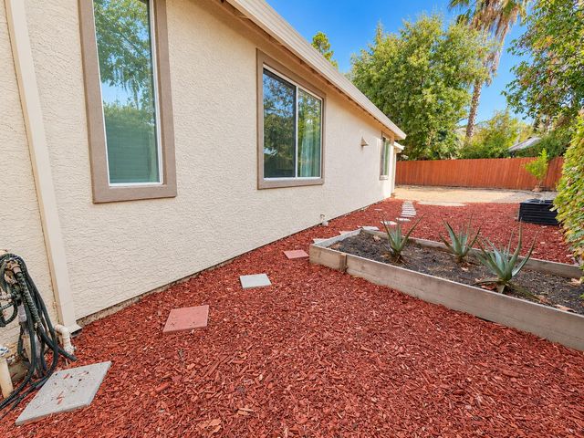 3111 Two Rivers Dr, Sacramento, CA 95833