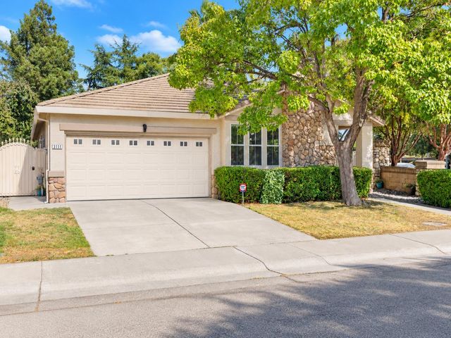 3111 Two Rivers Dr, Sacramento, CA 95833