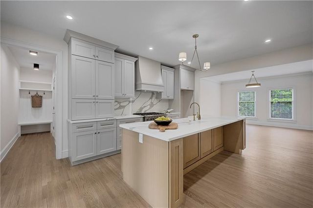2352 Brittany Lane, Marietta, GA 30062