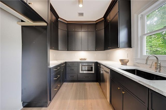 2352 Brittany Lane, Marietta, GA 30062