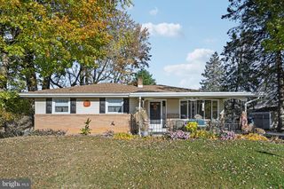 1459 LEICESTER PL, Allentown, PA 18104