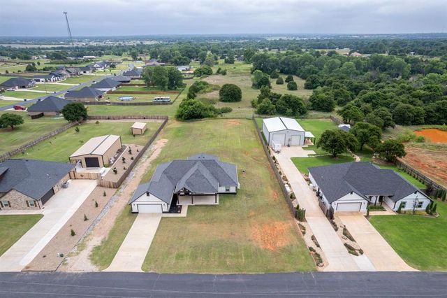 1419 County Street 2977, Blanchard, OK 73010