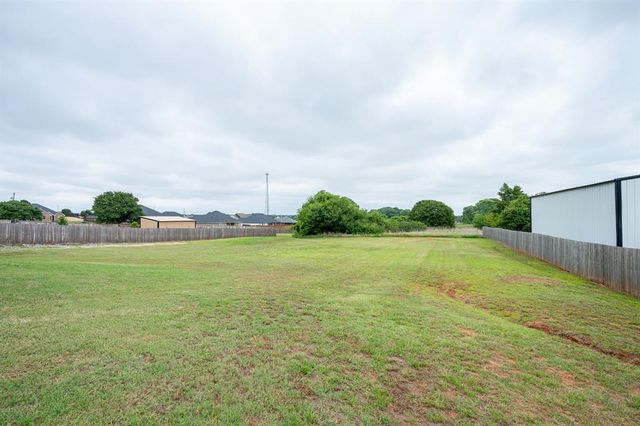1419 County Street 2977, Blanchard, OK 73010