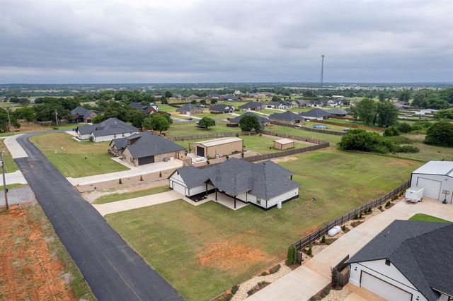 1419 County Street 2977, Blanchard, OK 73010