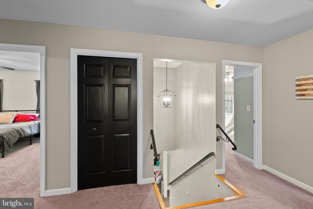 Image 42 of property listing at 151 AUTUMN CT, Huntingtown, MD 20639