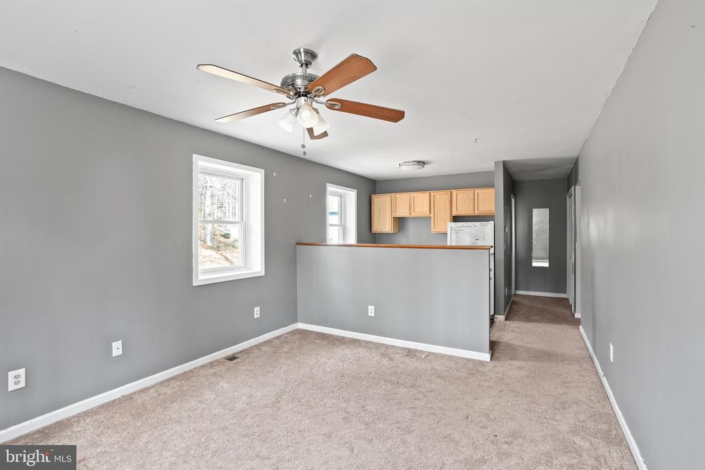 Image 74 of property listing at 151 AUTUMN CT, Huntingtown, MD 20639