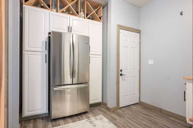 8275 College Trail, Inver Grove Heights, MN 55076
