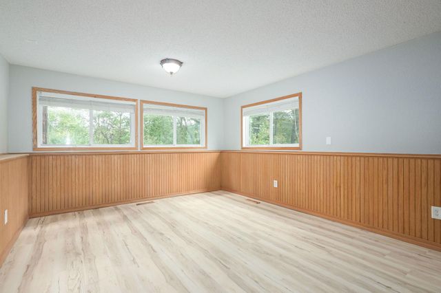 8275 College Trail, Inver Grove Heights, MN 55076