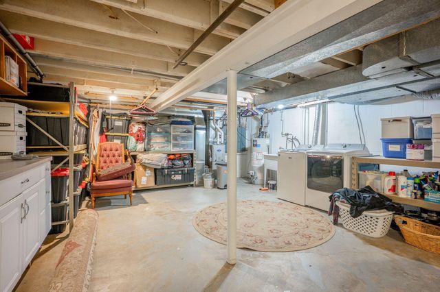 8275 College Trail, Inver Grove Heights, MN 55076