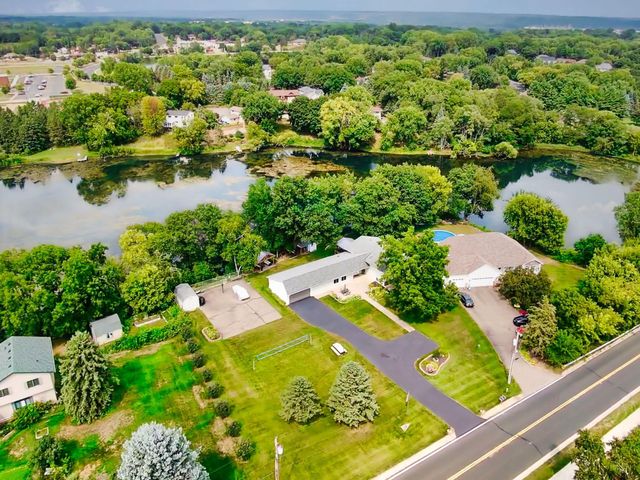 8275 College Trail, Inver Grove Heights, MN 55076