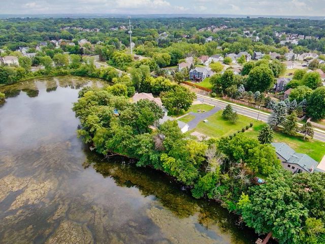 8275 College Trail, Inver Grove Heights, MN 55076