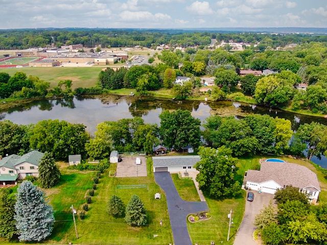 8275 College Trail, Inver Grove Heights, MN 55076