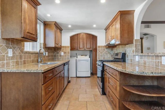 731 Teaberry St, Encinitas, CA 92024